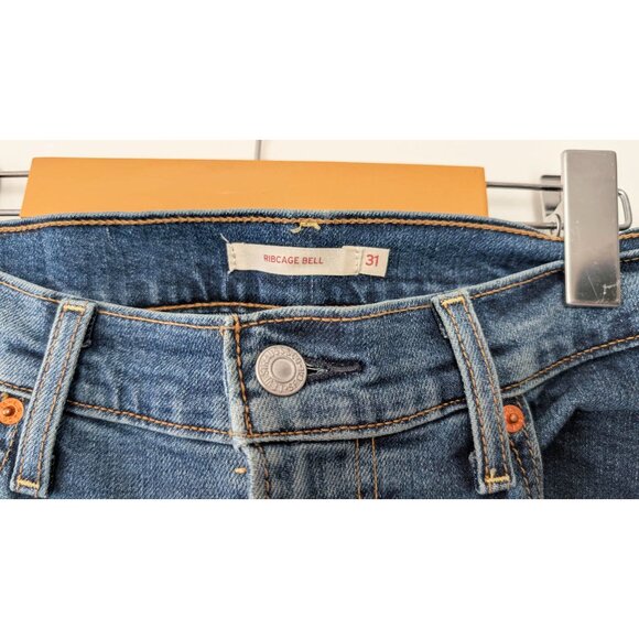 Levi’s Ribcage Bell Wide Leg Jeans - Picture 2 of 3